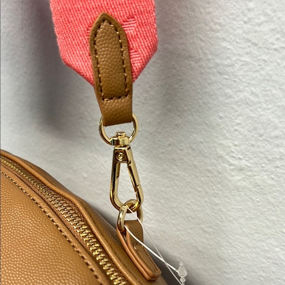 Betsey Johnson | Kitsch XOTOSS Football Bag 🏈 🎀 - Picture 5 of 16